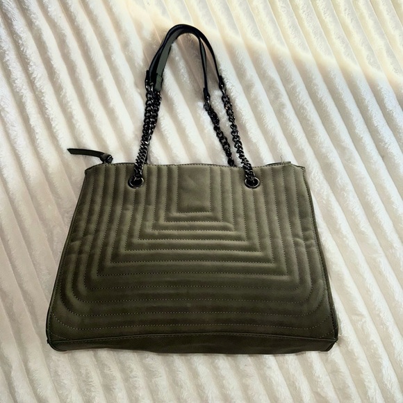 Green Suede Quilted Tote Bag - Picture 8 of 8